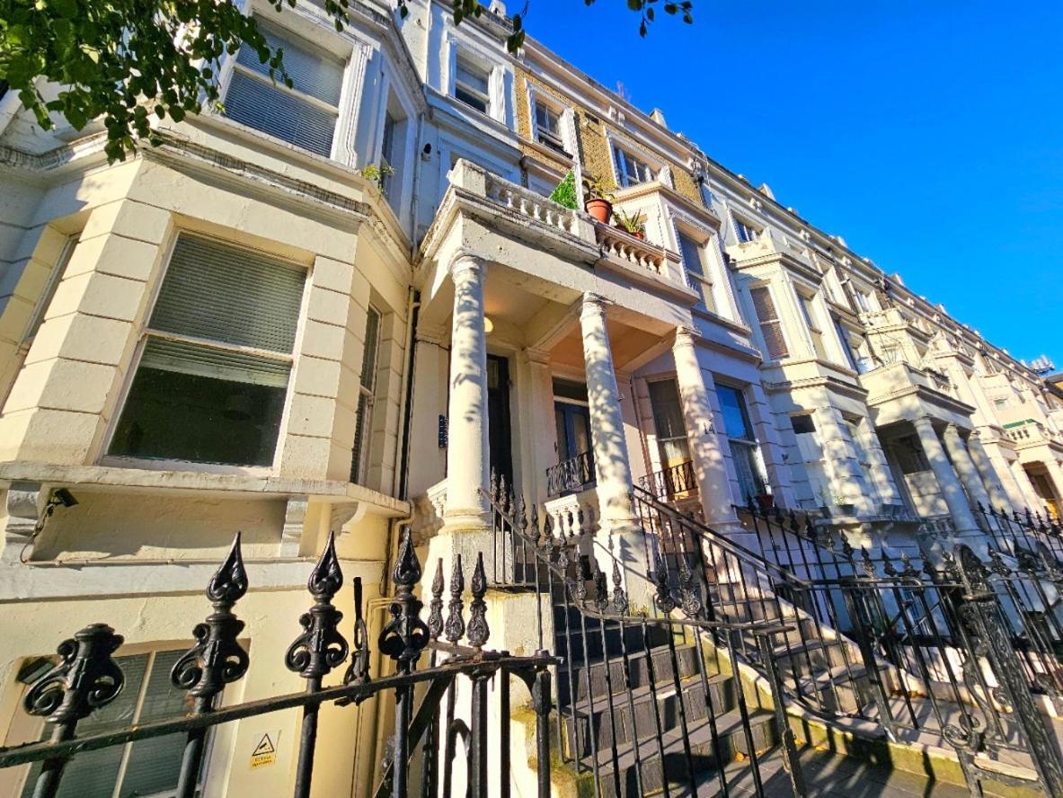 Spacious & Cosy 2 Bedroom Home Plus 2 Sofa-Beds With Private Entrance And Back Patio, 3 Min Walk To Earl'S Court Station London Eksteriør bilde