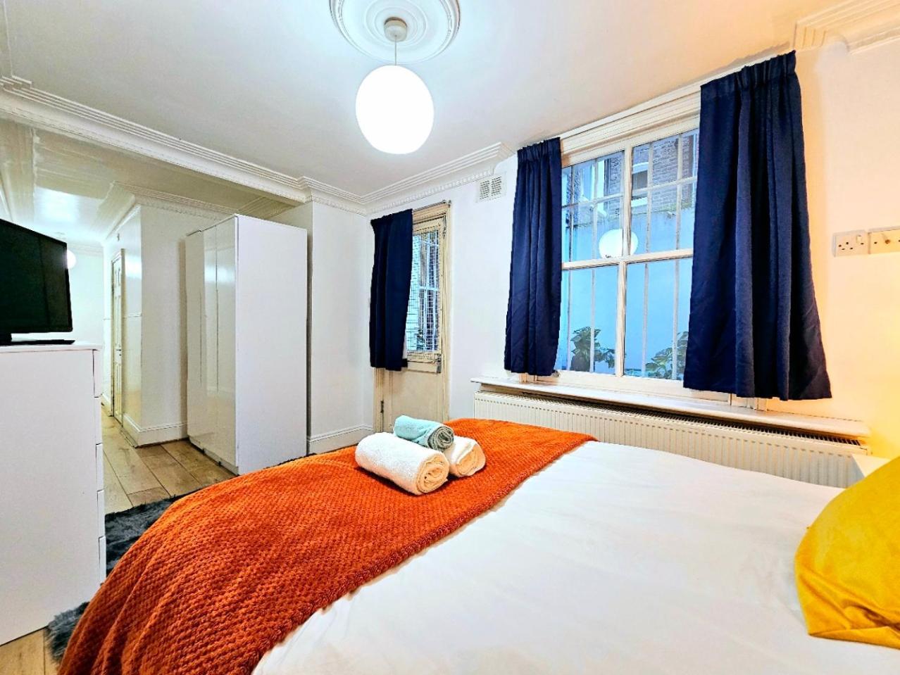 Spacious & Cosy 2 Bedroom Home Plus 2 Sofa-Beds With Private Entrance And Back Patio, 3 Min Walk To Earl'S Court Station London Eksteriør bilde